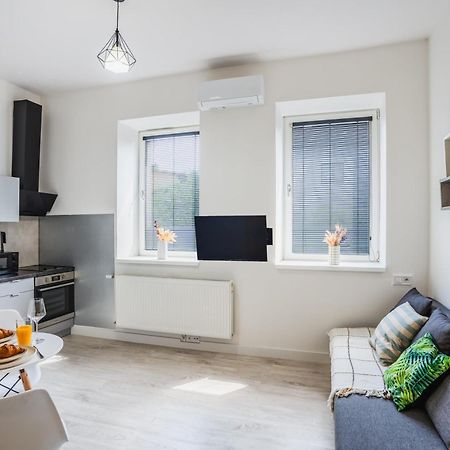 Apartment Quiet Street 11/5E ออชเวียนชิม ภายนอก รูปภาพ